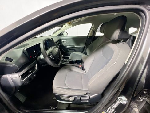 Used 2025 Kia K4 LXS image 14