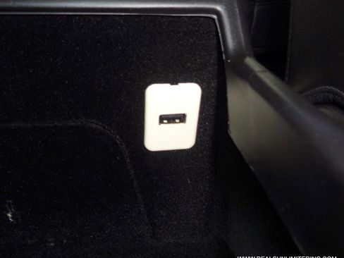 Used 2012 Cadillac Escalade Luxury image 16