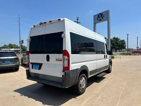 Used 2016 RAM ProMaster 2500 w/ Premium Appearance Group FWD image 5