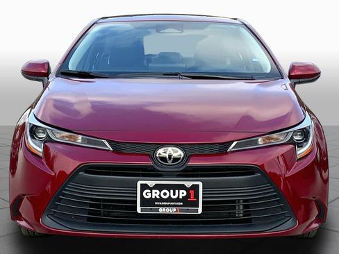 Used 2025 Toyota Corolla LE FWD image 4