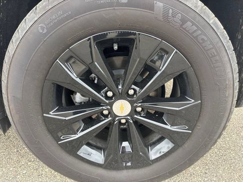 Used 2026 Chevrolet Equinox LT AWD/4WD image 11