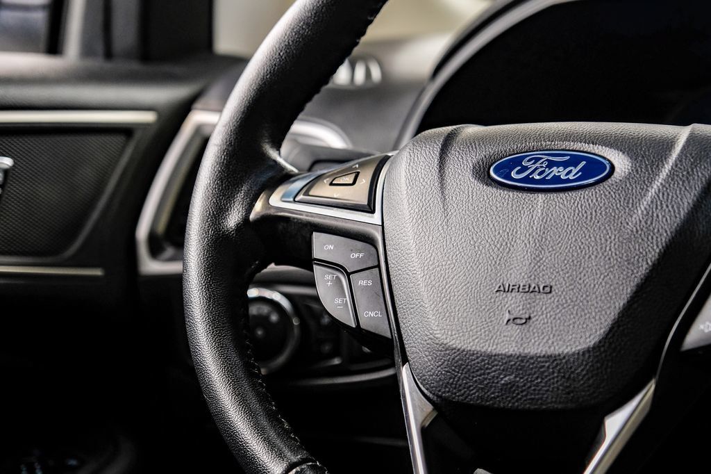 Used 2024 Ford Edge SEL w/ Convenience Package AWD/4WD image 18