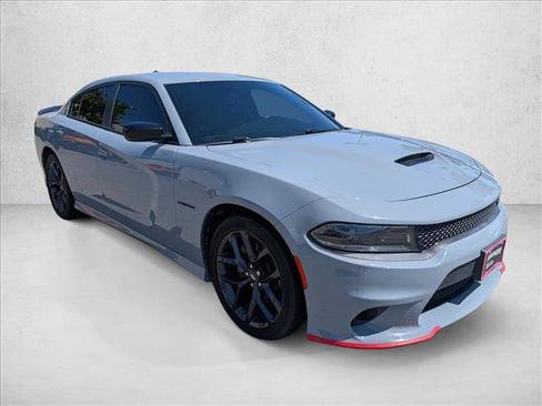 Used 2022 Dodge Charger R/T w/ Blacktop Package RWD image 3