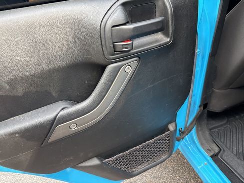 Used 2017 Jeep Wrangler Unlimited Sport w/ Quick Order Package 24S image 7