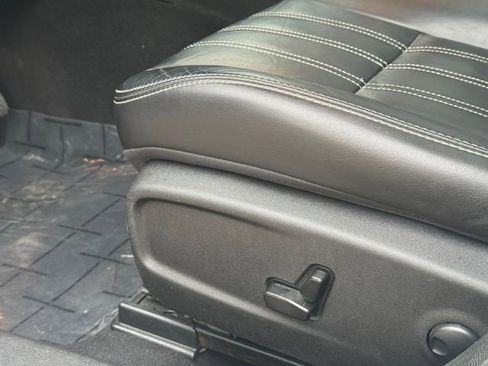 Used 2023 Chrysler 300 S RWD image 24