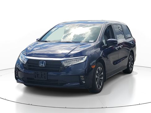 Used 2024 Honda Odyssey EX-L image 3