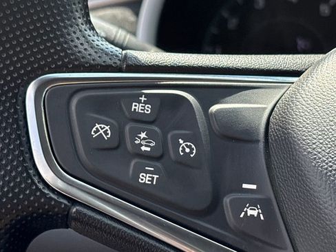 Used 2025 Chevrolet Malibu LT FWD image 9