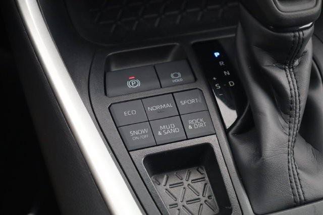 Certified 2025 Toyota RAV4 XLE w/ Weather Package AWD/4WD image 19