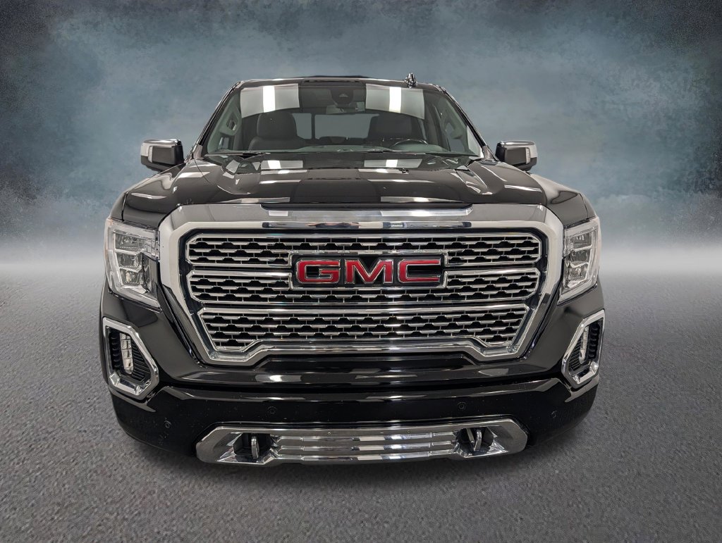 Used 2022 GMC Sierra 1500 Denali w/ Driver Alert Package II AWD/4WD image 2