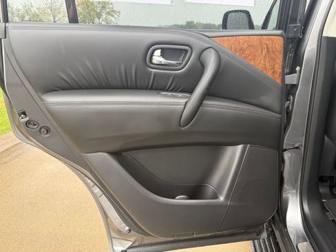 Used 2023 Nissan Armada SL w/ Cargo Package AWD/4WD image 14