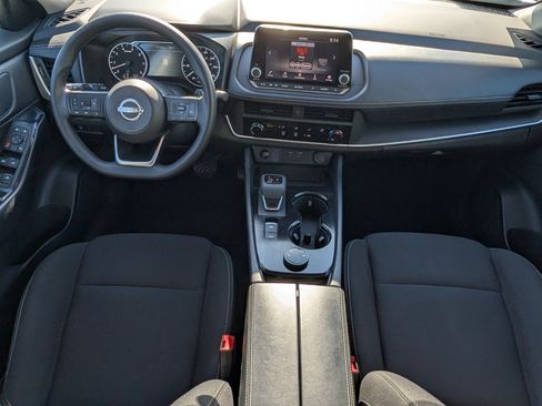 Used 2024 Nissan Rogue S AWD/4WD image 10