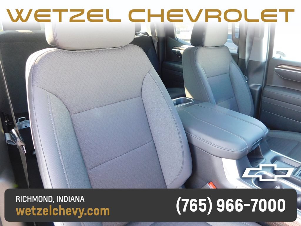 New 2026 Chevrolet Silverado 1500 RST w/ Z71 Off-Road Package AWD/4WD image 24