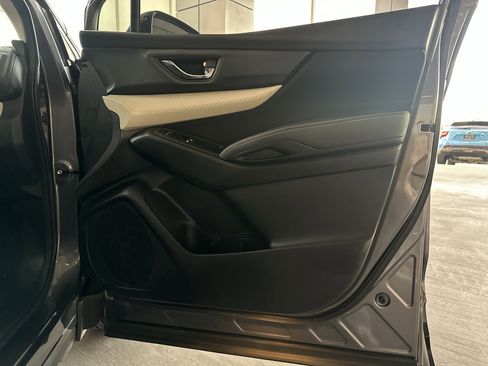 Used 2021 Subaru Ascent Premium w/ Convenience Package image 12