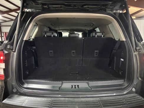Used 2024 Ford Expedition XLT image 13
