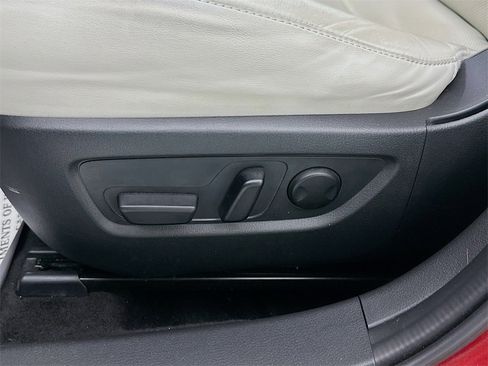 Used 2022 MAZDA CX-30 AWD 2.5 S w/ Premium Package image 19