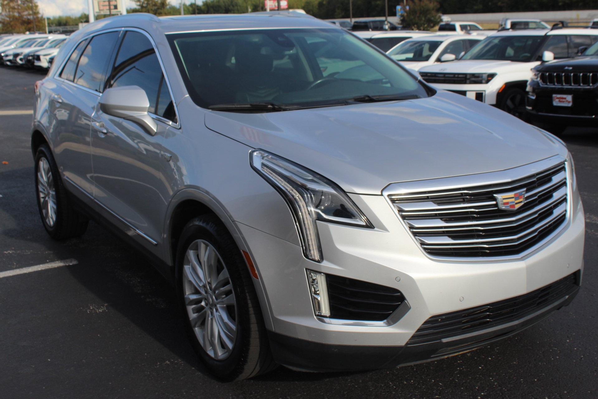 Used 2019 Cadillac XT5 Premium Luxury FWD image 4
