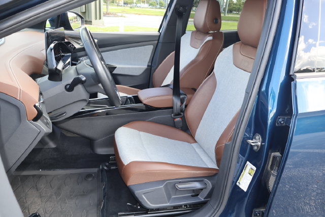 Certified 2023 Volkswagen ID.4 Pro RWD image 14