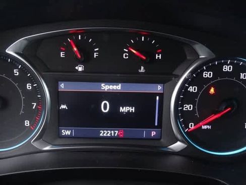 Used 2023 Chevrolet Traverse LT image 22