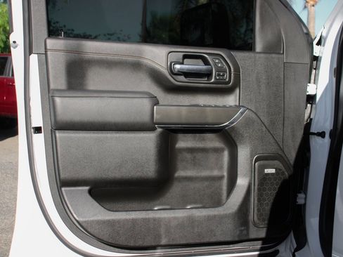 Used 2023 GMC Sierra 2500 AT4 w/ AT4 Preferred Package image 19