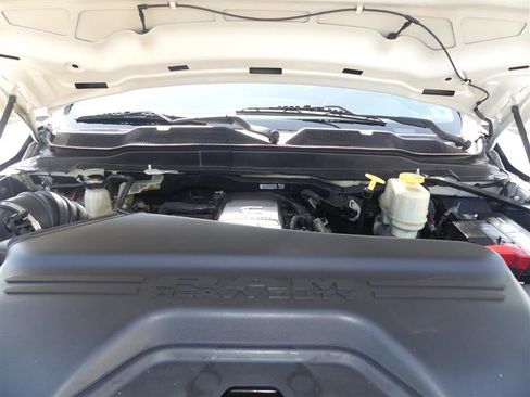 Used 2019 RAM 5500 SLT w/ Quick Order Package 2YG SLT image 8