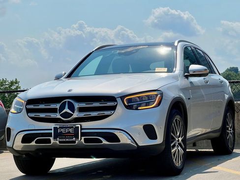 Used 2020 Mercedes-Benz GLC 350e 4MATIC image 4