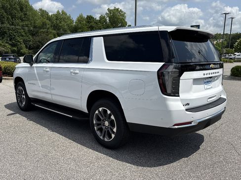 New 2026 Chevrolet Suburban LT w/ Comfort Package RWD image 5