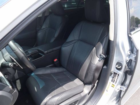 Used 2020 Lexus ES 350 w/ Accessory Package FWD image 2