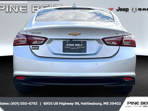 Used 2020 Chevrolet Malibu LT image 4
