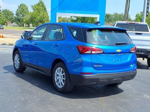 Used 2024 Chevrolet Equinox LS FWD image 3