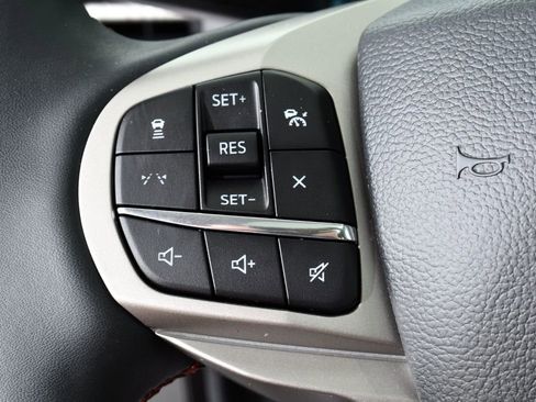 New 2025 Ford Explorer Active w/ Active Comfort Package image 33