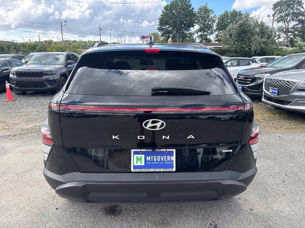 Used 2024 Hyundai Kona SEL w/ Convenience Package AWD/4WD image 7