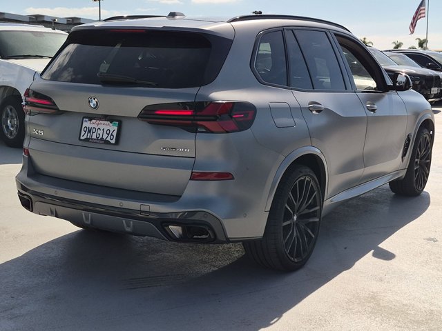 Used 2025 BMW X5 sDrive40i w/ Executive Package RWD image 5