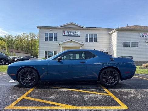 Used 2021 Dodge Challenger R/T Scat Pack w/ Shaker Package RWD image 1
