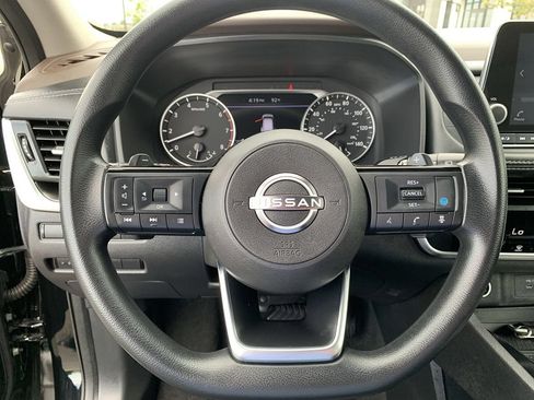 Used 2023 Nissan Rogue SV FWD image 17