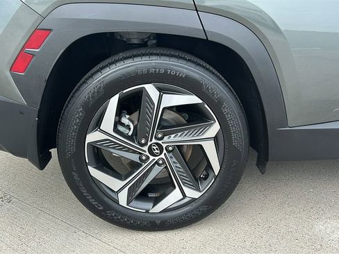 Certified 2023 Hyundai Tucson Limited FWD image 17