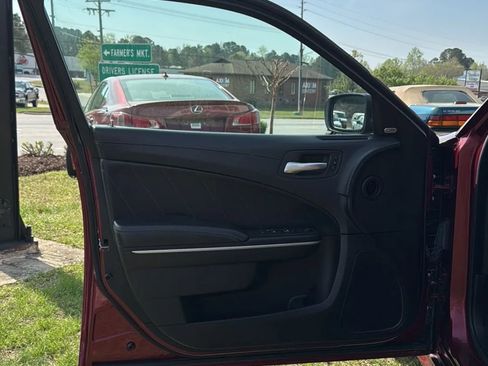 Used 2020 Dodge Charger Scat Pack image 11