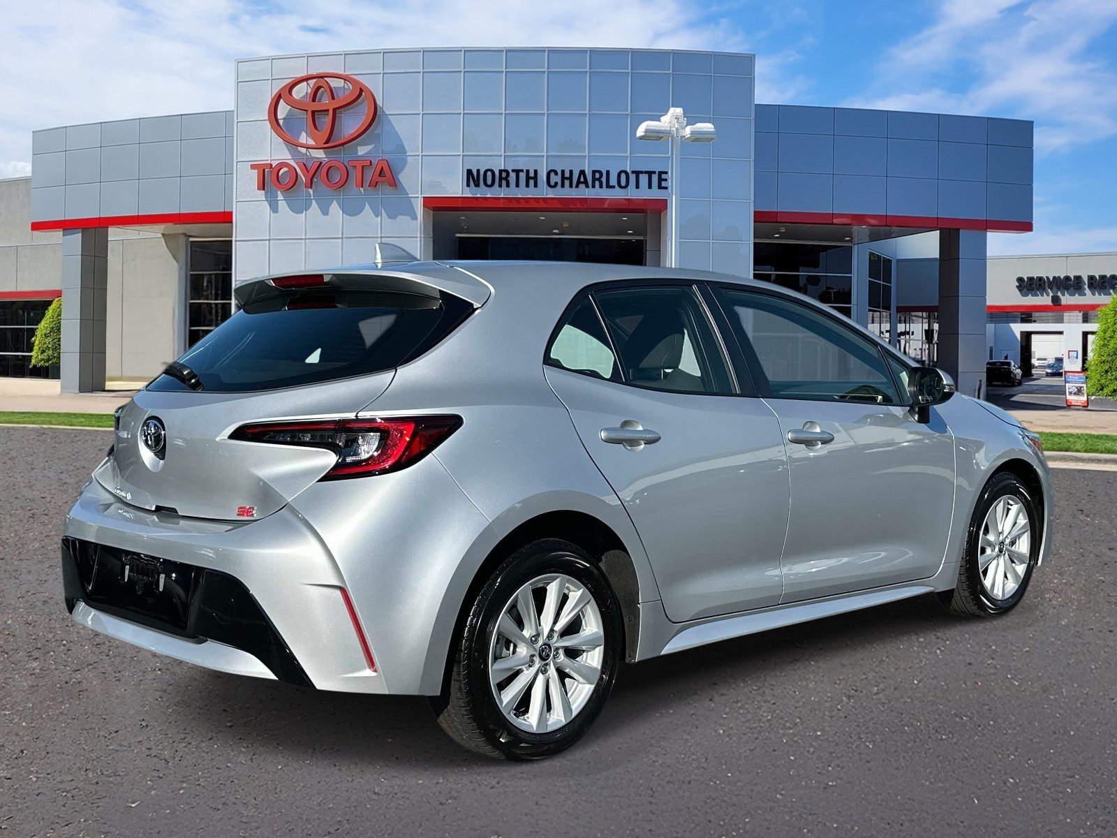 Used 2024 Toyota Corolla SE FWD image 6
