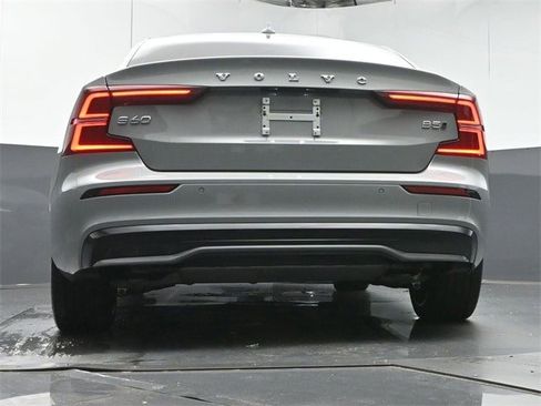 Certified 2024 Volvo S60 B5 Core image 36
