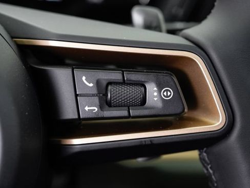 New 2026 Porsche Cayenne Coupe AWD/4WD image 13