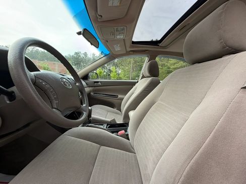 Used 2006 Toyota Camry LE FWD image 13