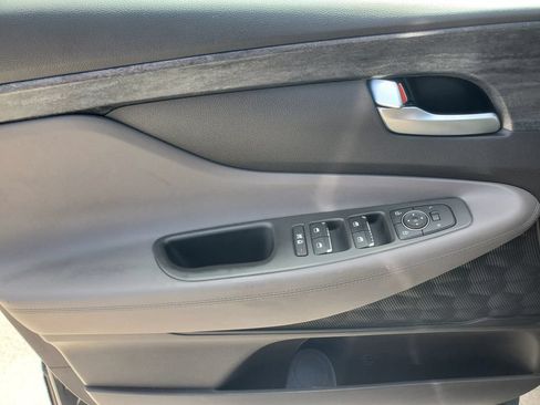 Used 2020 Hyundai Santa Fe SEL FWD image 16