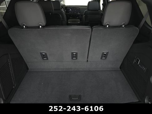 Used 2025 Chevrolet Tahoe RST w/ Advanced Technology Package AWD/4WD image 39
