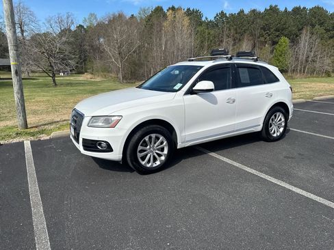 Used 2016 Audi Q5 2.0T Premium Plus w/ Technology Package image 10