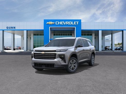 New 2026 Chevrolet Traverse LT FWD image 8