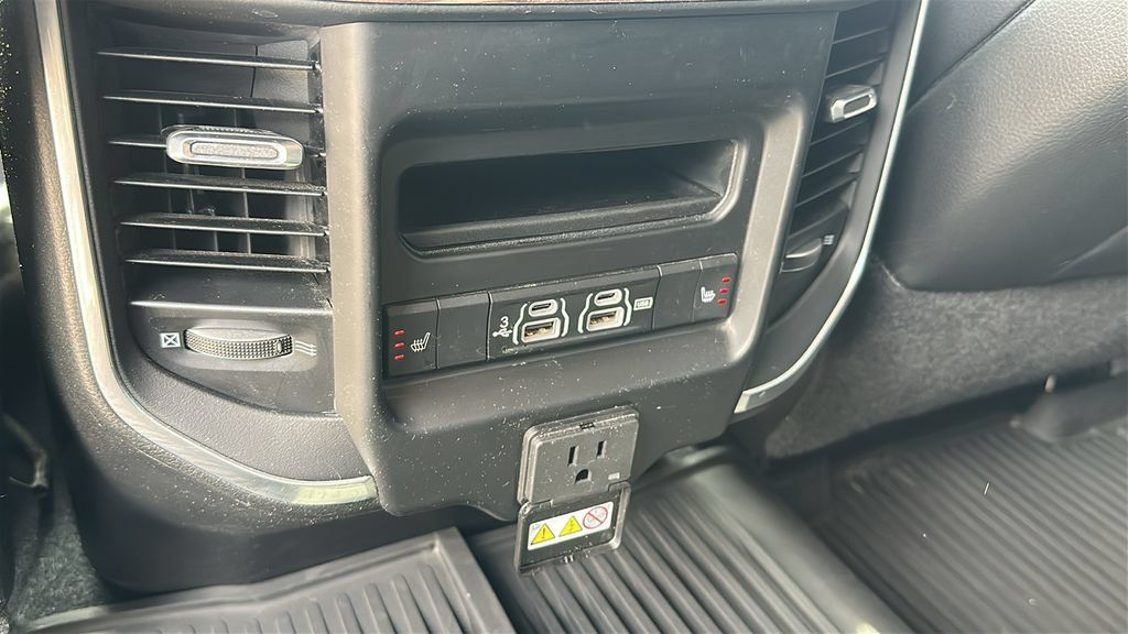 Used 2020 RAM 2500 Laramie AWD/4WD image 30