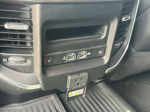 Used 2020 RAM 2500 Laramie AWD/4WD image 30