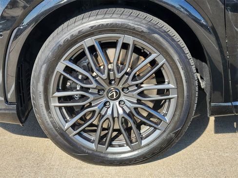 Used 2023 Lexus RX 500h F Sport image 10