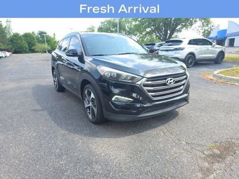 Used 2016 Hyundai Tucson Limited AWD/4WD image 1
