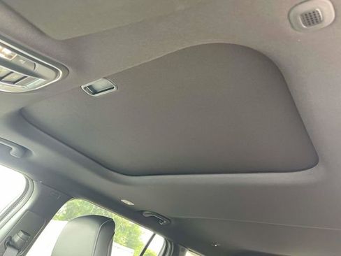 New 2025 Jeep Grand Cherokee L Altitude image 28