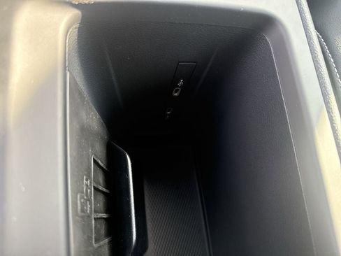 New 2026 Volkswagen Tiguan SE R-Line image 33